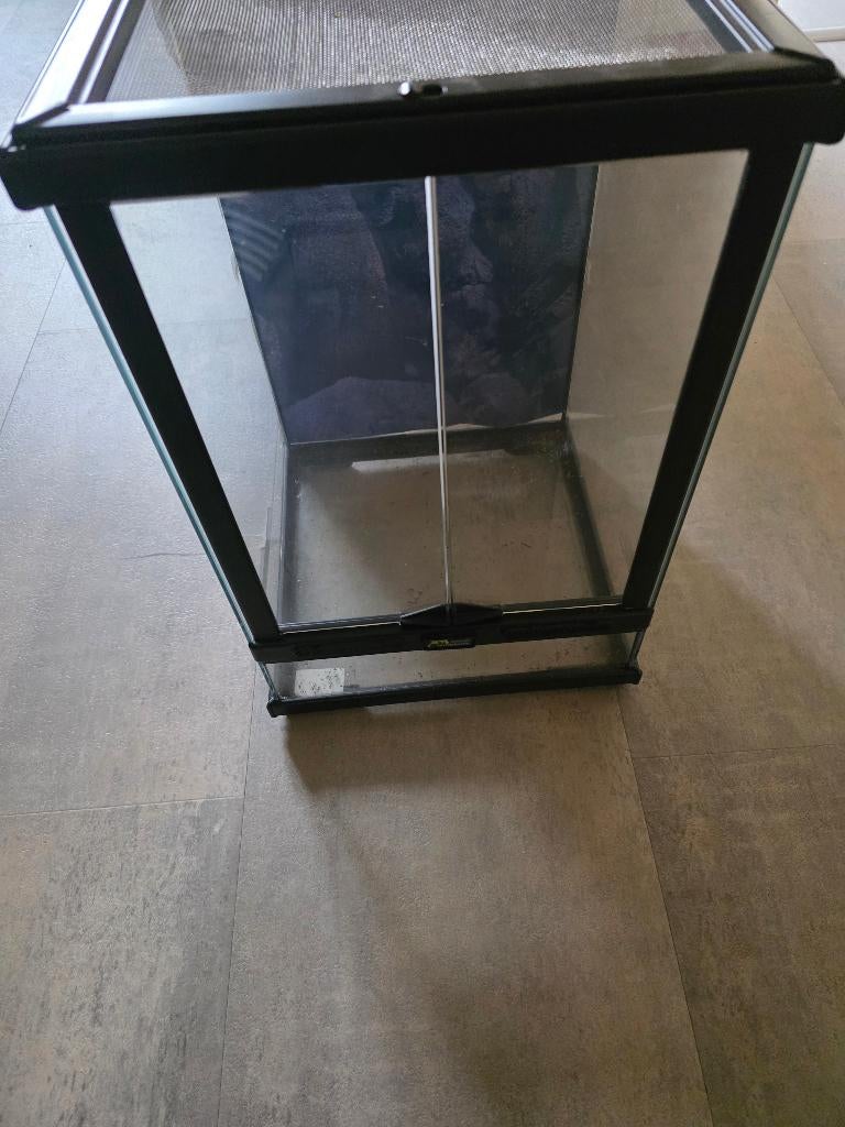 Terralantis terrarium  30X30X45, Dieren en Toebehoren, Reptielen en Amfibieën | Toebehoren, Ophalen of Verzenden, Zo goed als nieuw