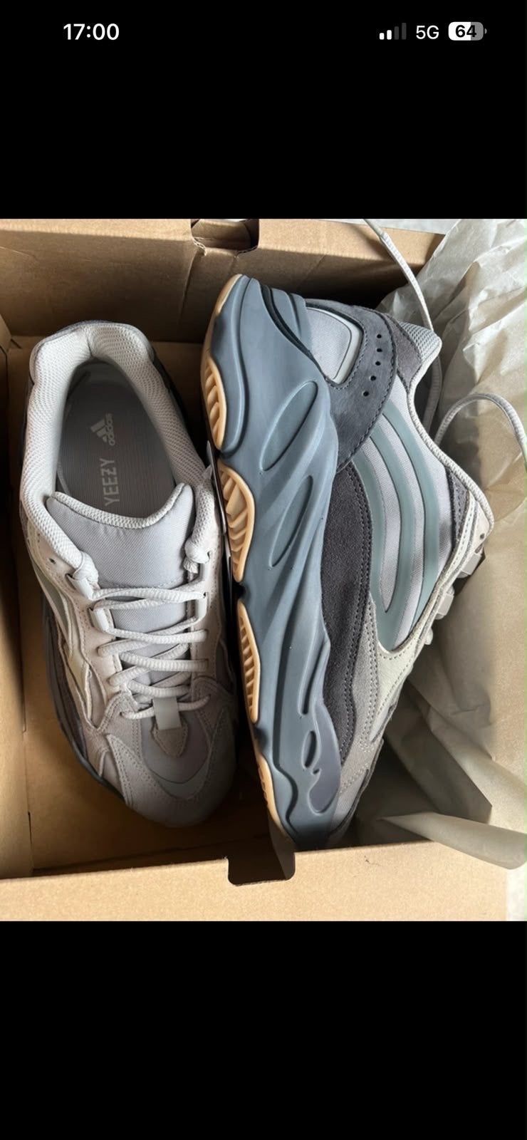 Adidas Yeezy Boost 700 V2  Tephra, Ophalen of Verzenden, Nieuw, Overige kleuren, Sneakers of Gympen