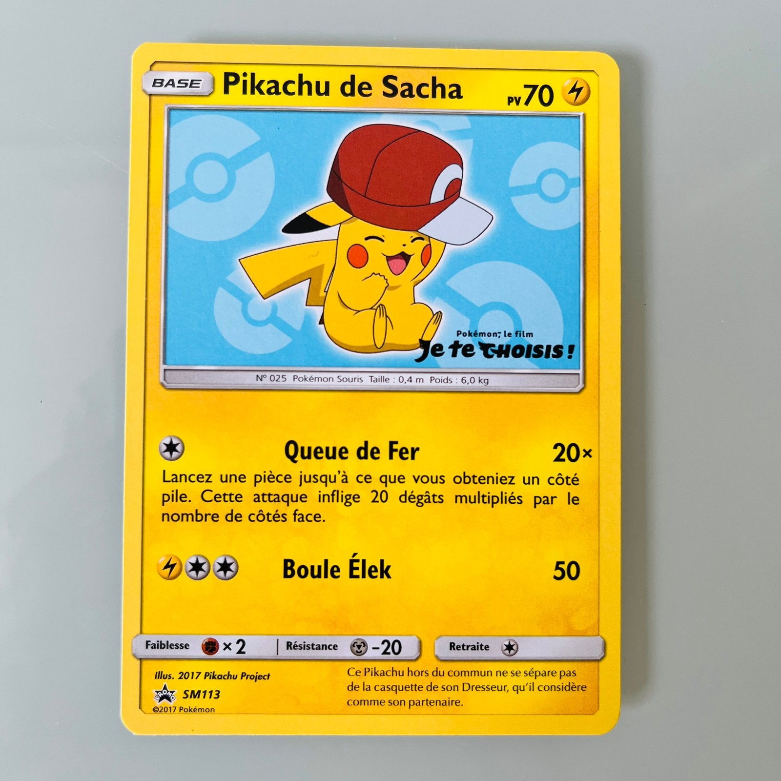 Pokémon: Pikachu de Sacha Kaart [SM113 Promo], Ophalen of Verzenden, Zo goed als nieuw, Losse kaart