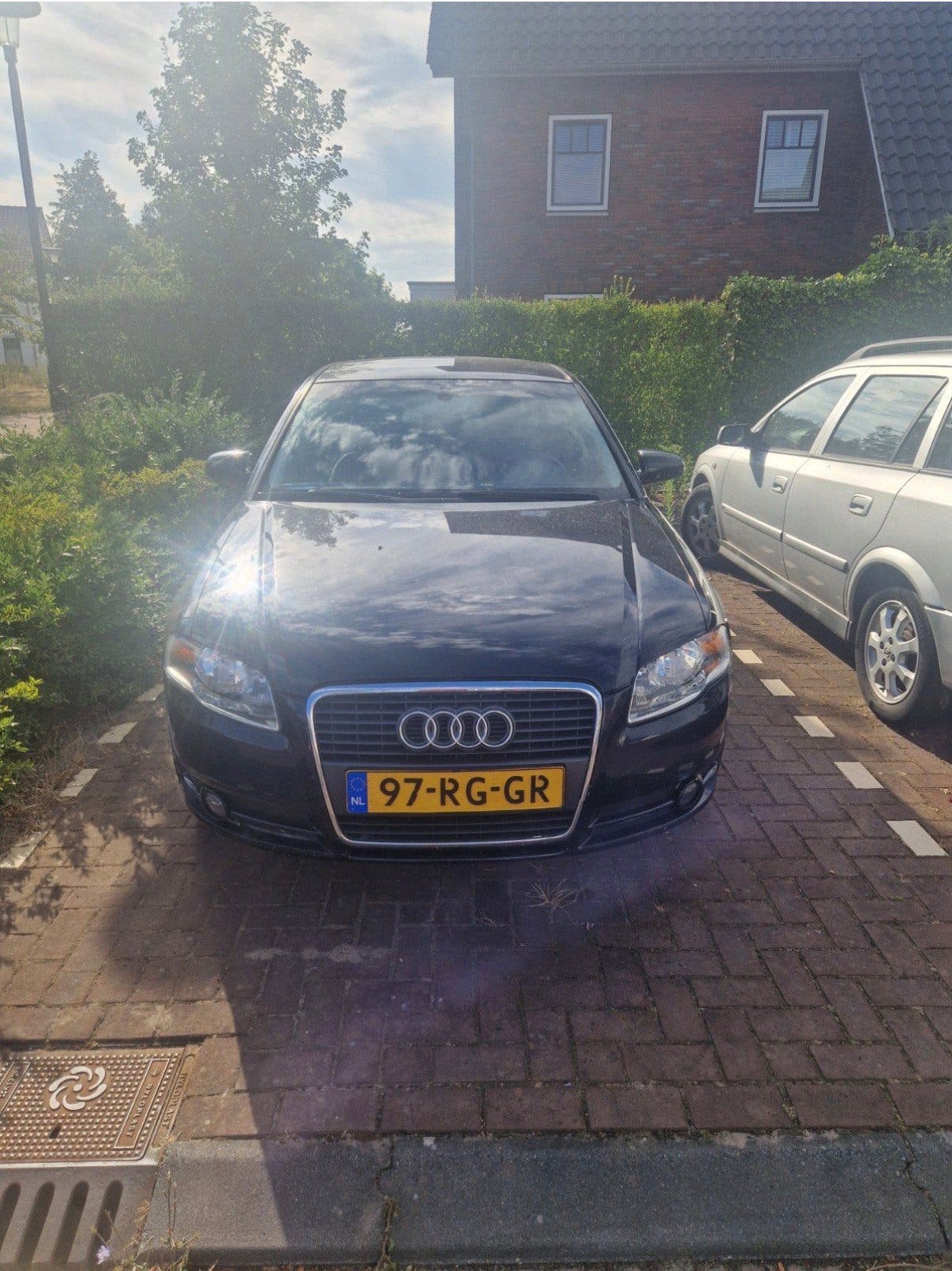 Audi A4 2.0 96KW 2005 Zwart apk tot 30-7-2027, Ophalen of Verzenden