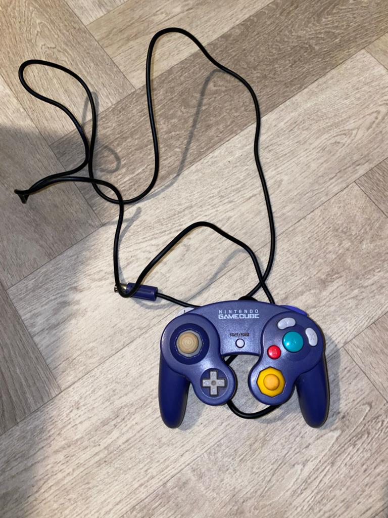 Nintendo GameCube Controller - Paars, Spelcomputers en Games, Games | Nintendo GameCube, Ophalen of Verzenden, Gebruikt