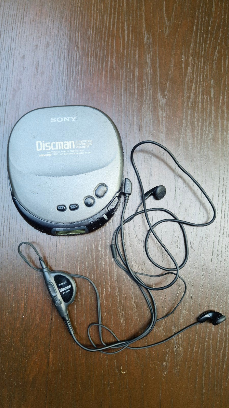 Sony Discman ESP D-247 met oordopjes, Ophalen of Verzenden, Discman