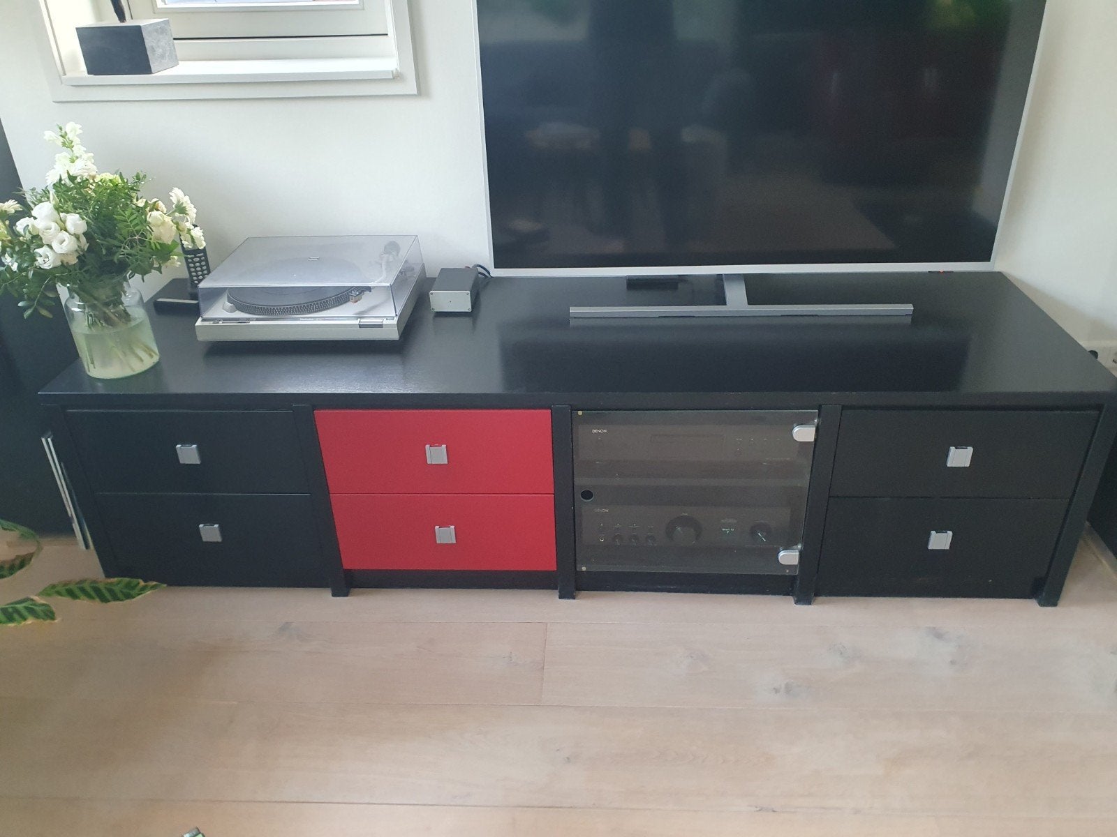 Lundia TV-meubel, zwart met lades en glazen deur, Ophalen, Gebruikt, Overige houtsoorten, 200 cm of meer