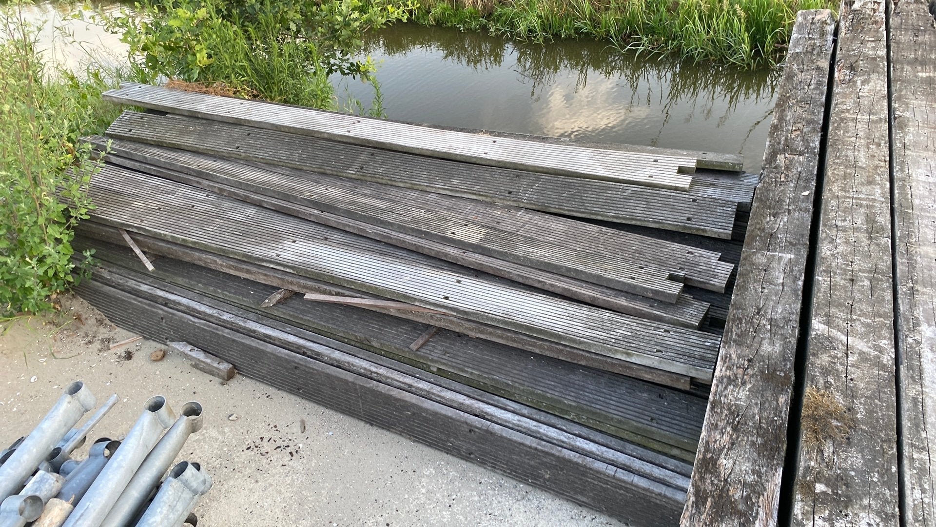 Vlonder planken hardhout, Ophalen, 1 tot 2 meter, Minder dan 3 meter, Zo goed als nieuw