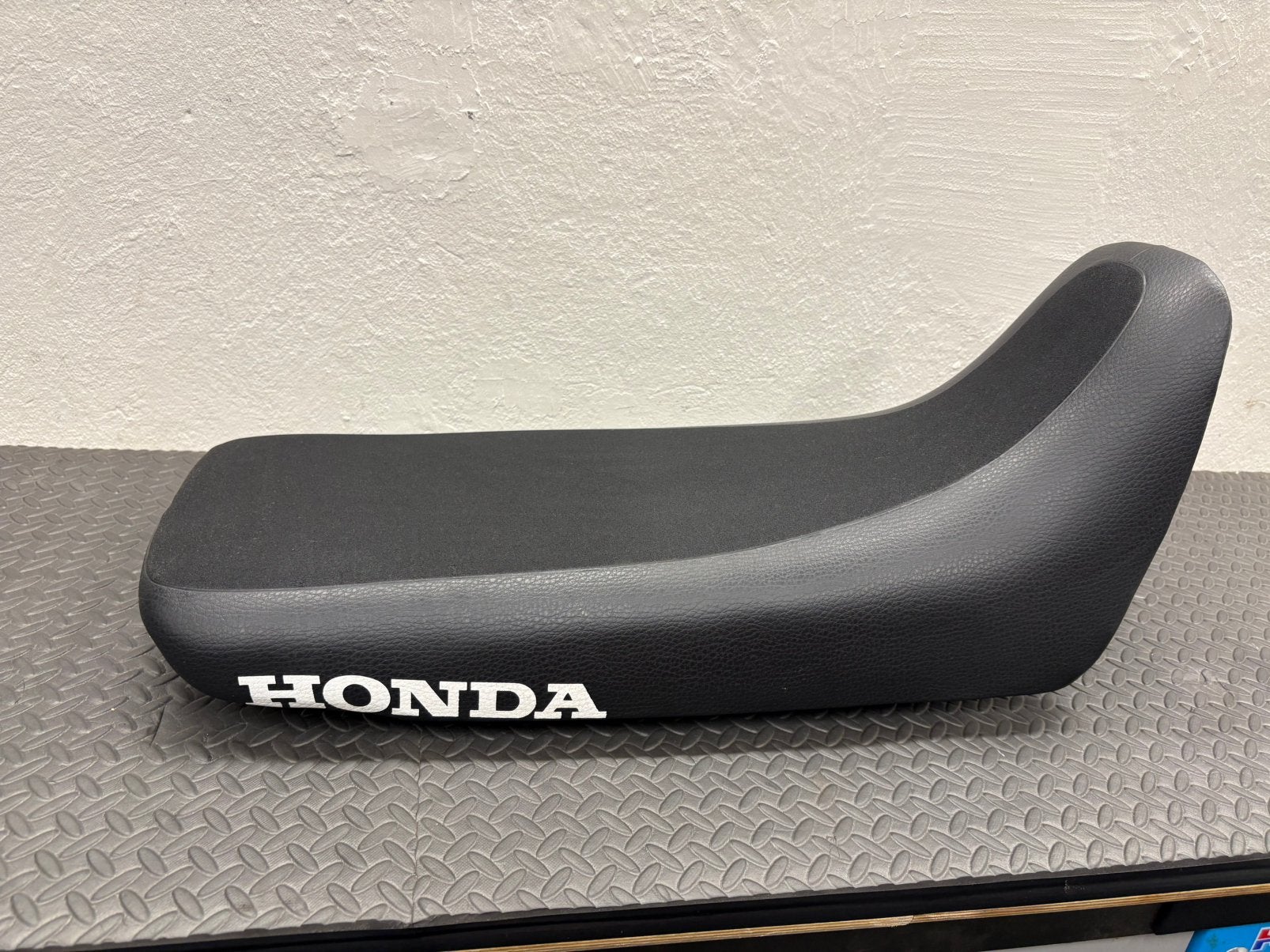Origineel zadel Honda Africa Twin 750 RD07, Motoren, Ophalen of Verzenden, Gebruikt