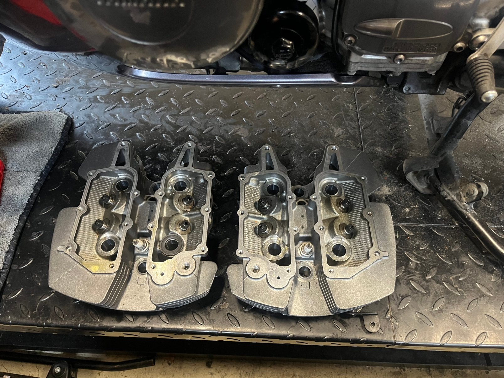 Cilinderkoppen Yamaha MT01, Motoren, Ophalen of Verzenden