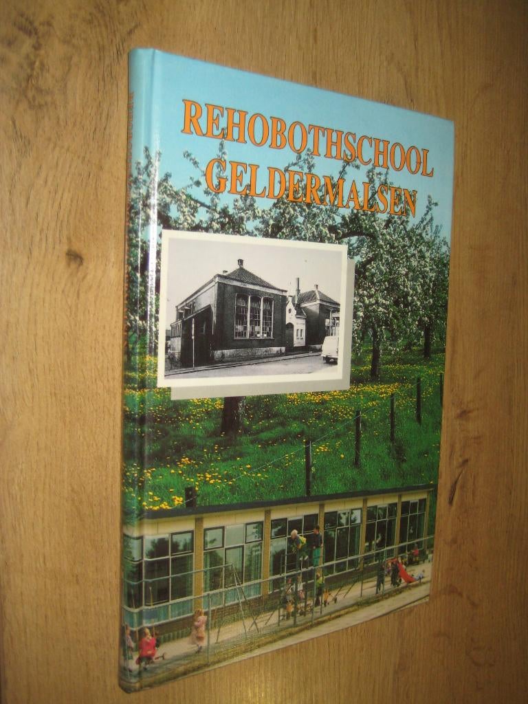 rehobothschool geldermalsen - geschiedenis 40 jaar onderwijs, Ophalen of Verzenden, Zo goed als nieuw