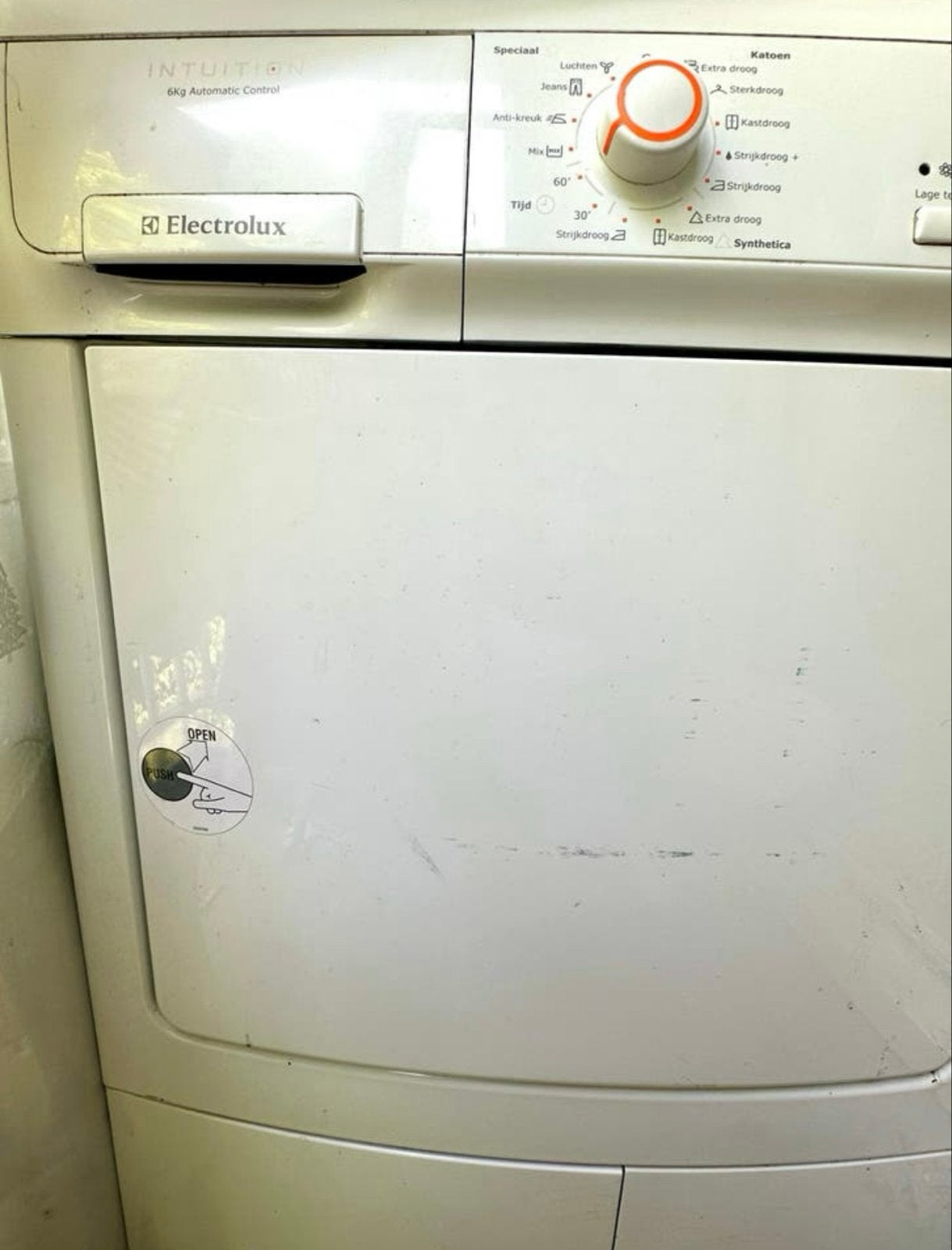Electrolux Condensdroger (6kg) + GRATIS Philips Stofzuiger, Ophalen, 6 tot 8 kg, Gebruikt, Voorlader