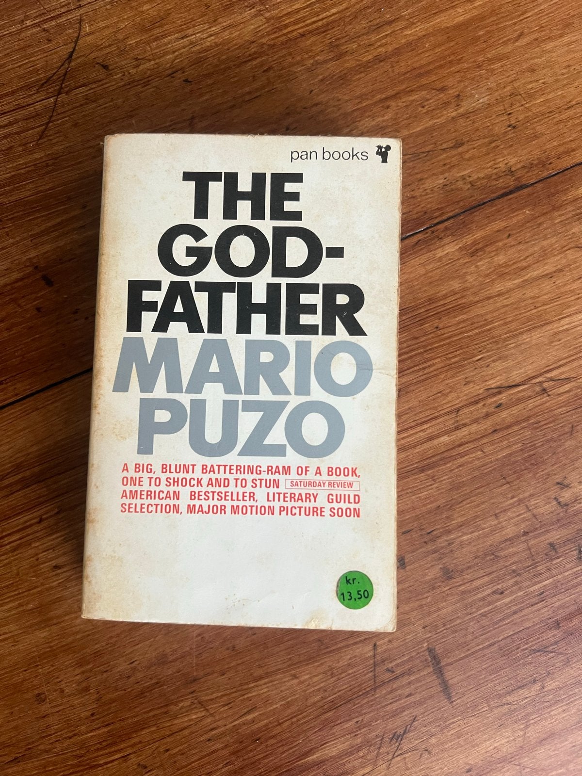 The Godfather - Mario Puzo (Pan Books), Boeken, Ophalen of Verzenden, Gelezen, Amerika