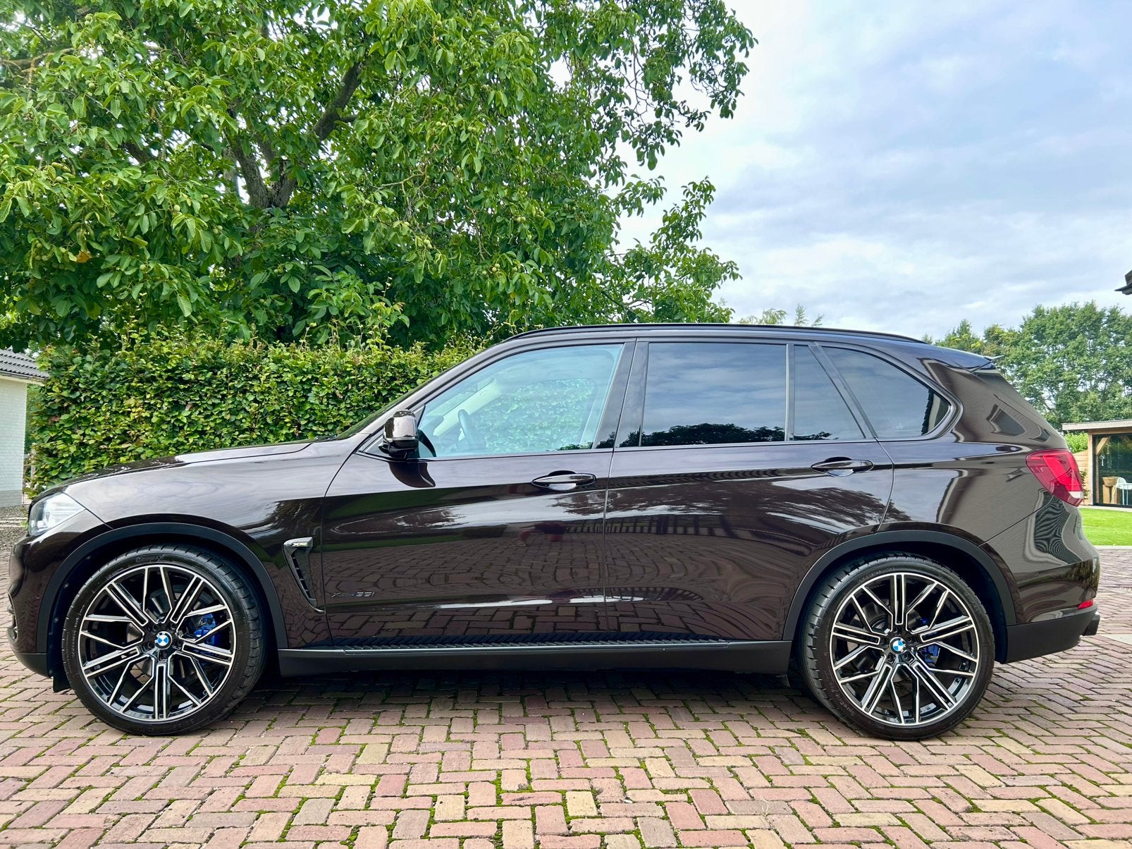 =BMW X5 35i**ACC//TV//CarPlay//Head-up//trekhaak//22 inch**=, Auto's, BMW, X5, Bruin, Leder, Vierwielaandrijving