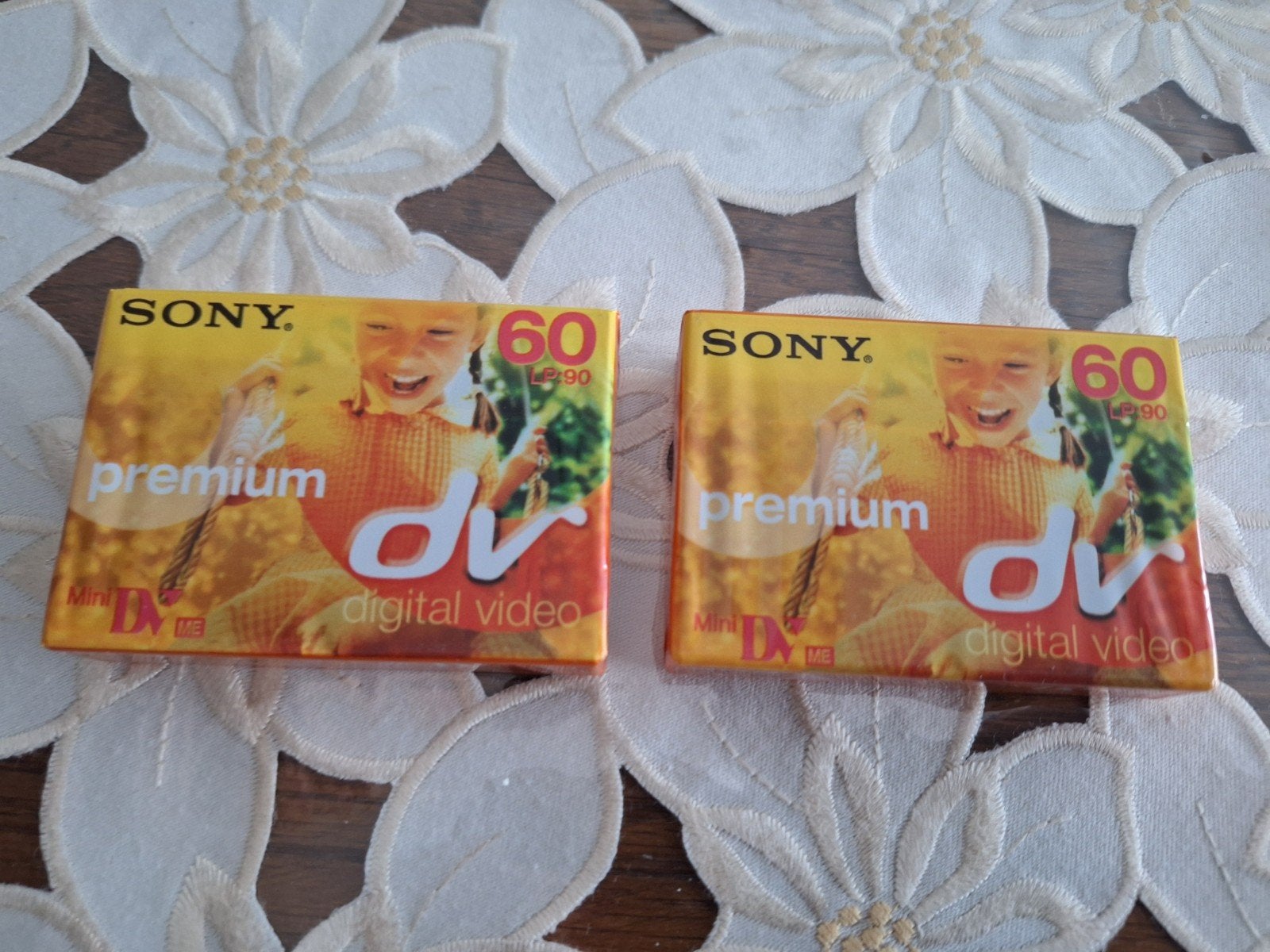 2 Sony 60 LP:90 Mini Dv Premium Digital Video. Nieuw., Ophalen of Verzenden, Nieuw
