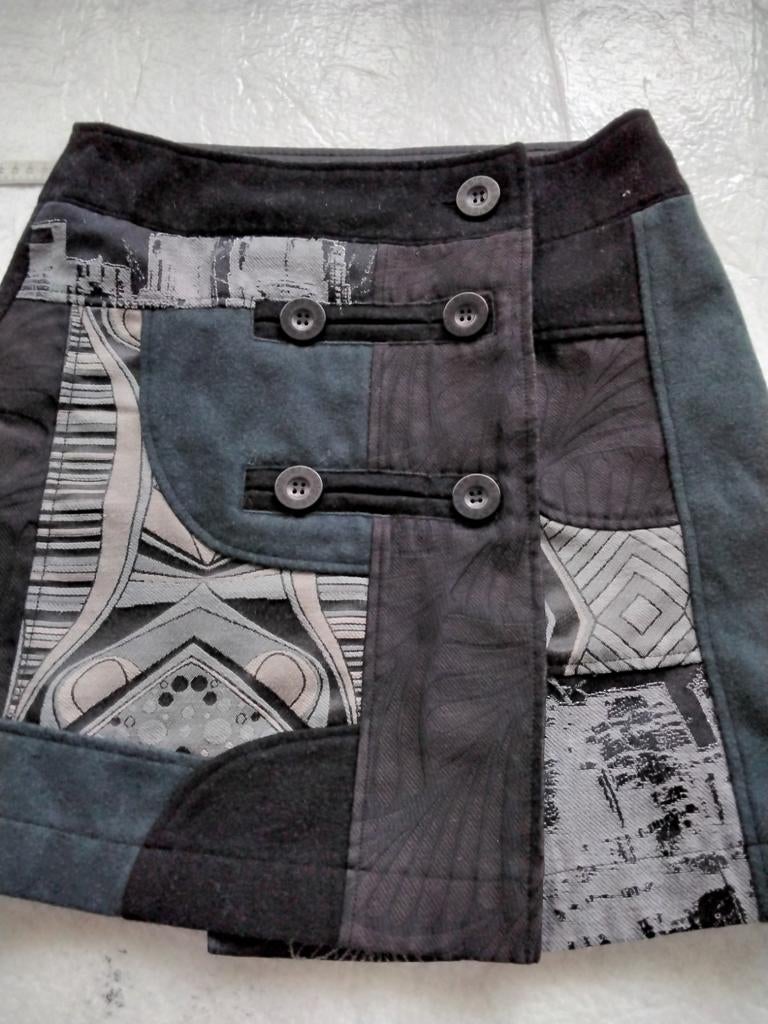 Desigual kort rokje, maat 38,  nieuwstaat, Maat 38/40 (M), Zwart, Nieuw, Ophalen of Verzenden