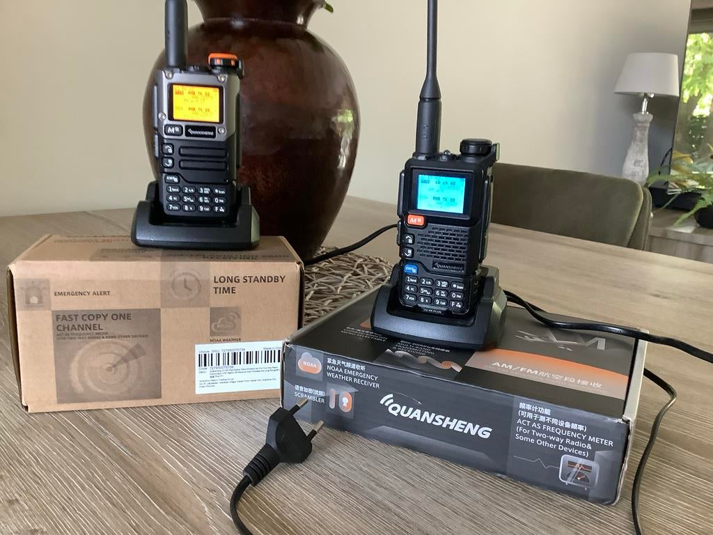 Twee Quansheng Portofoons - UV-K5(8) en UV-5R Plus., Telecommunicatie, Portofoons en Walkie-talkies, Ophalen of Verzenden, Zo goed als nieuw