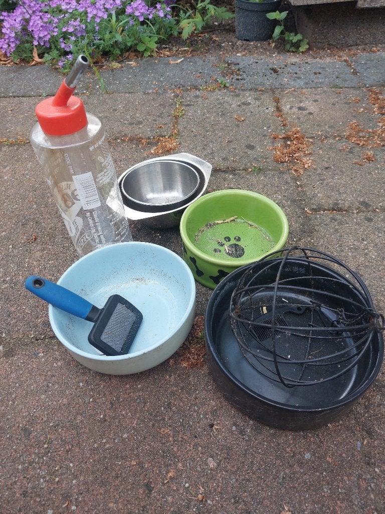 Voerbakjes konijn, Ophalen, Gebruikt, Voerbakje