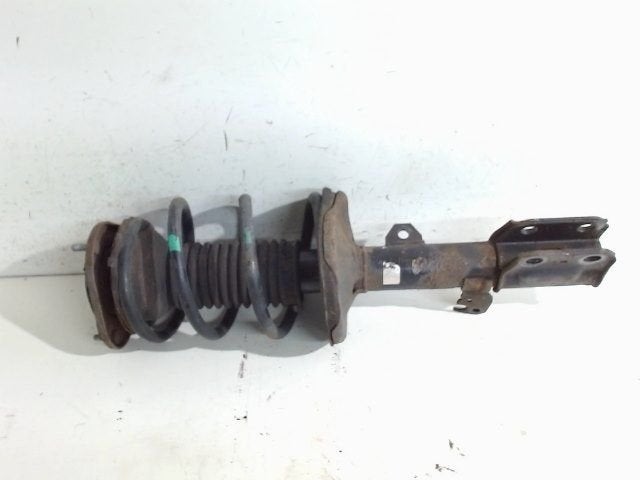 Veerpoot links voor Toyota Corolla, Onderdelen@venauto.nl, Van der Ven Autorecycling B.V., Gebruikt, Ettenseweg 76, 4706 PB Roosendaal, The Netherlands