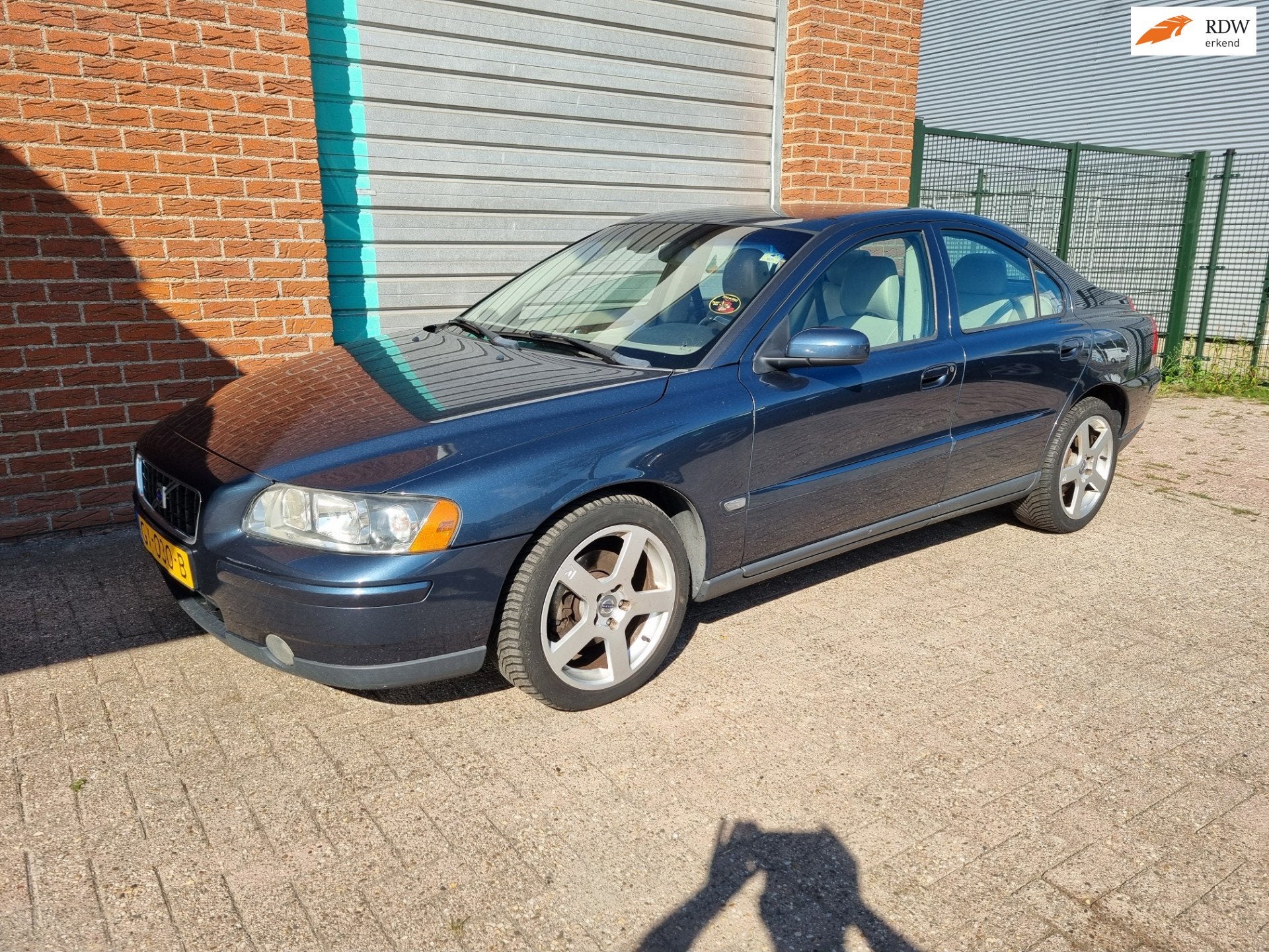 Volvo S60 2.4 Kinetic Clima! Bj:2005, Voorwielaandrijving, Gebruikt, Blauw, S60