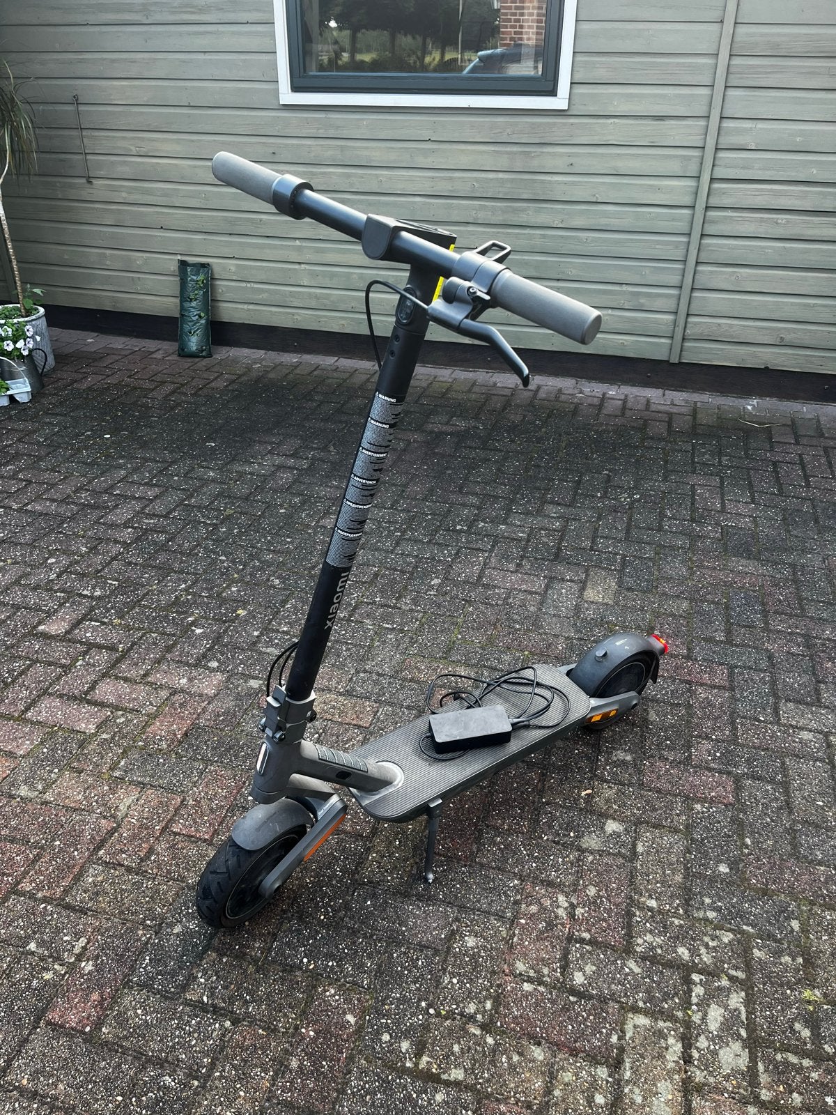 Xiaomi elektrische step (E-scooter) met oplader, Fietsen en Brommers, Steps, Ophalen of Verzenden, Gebruikt, Elektrische step (E-scooter)