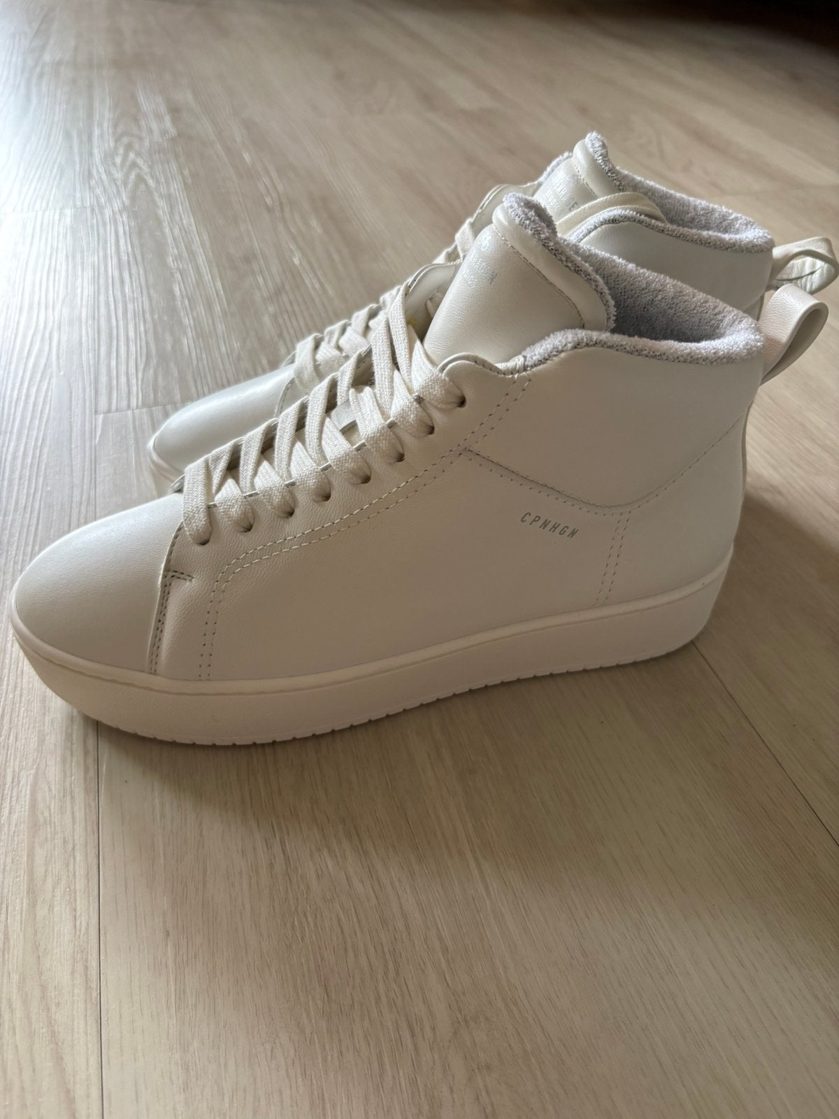 Copenhagen Studios hoge sneakers mt38, Verzenden, Wit, Nieuw, Sneakers of Gympen