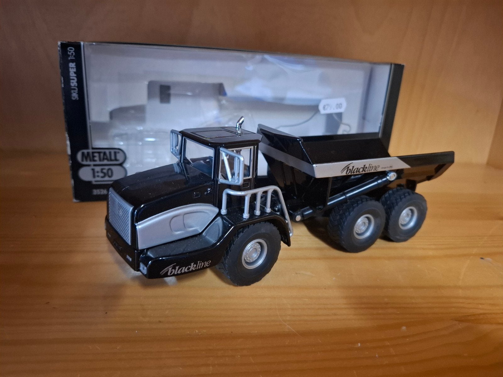 Siku 1:50 volvo dumper black line, Ophalen of Verzenden, Bus of Vrachtwagen, SIKU