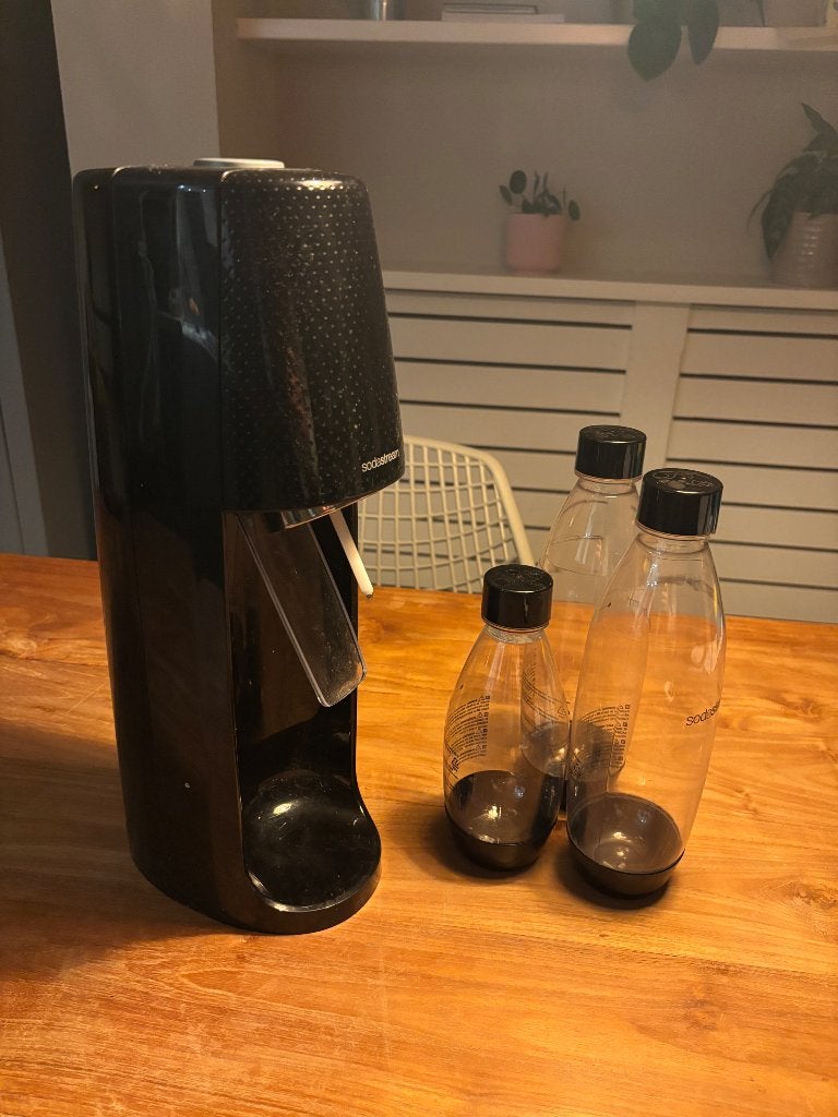 Sodastream met drie flessen, Ophalen, Gebruikt
