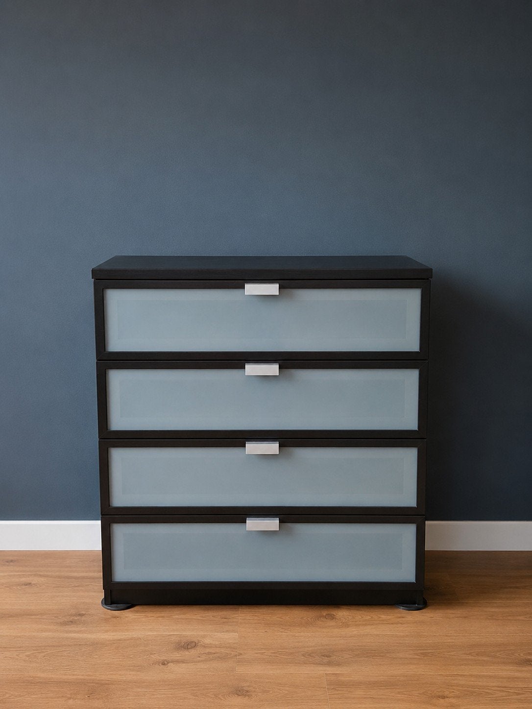 IKEA Hopen  ladekast – donker hout – 4 matglazen lades – 80, Ophalen, 50 tot 100 cm, 3 of 4 laden, Minder dan 100 cm