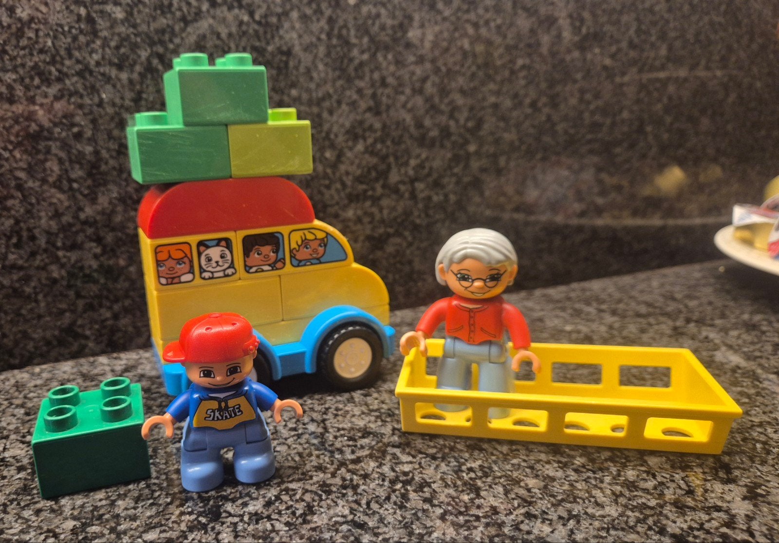 Duplo auto met blokken, Kinderen en Baby's, Inclusief extra onderdelen, Ophalen of Verzenden, Zo goed als nieuw, Duplo