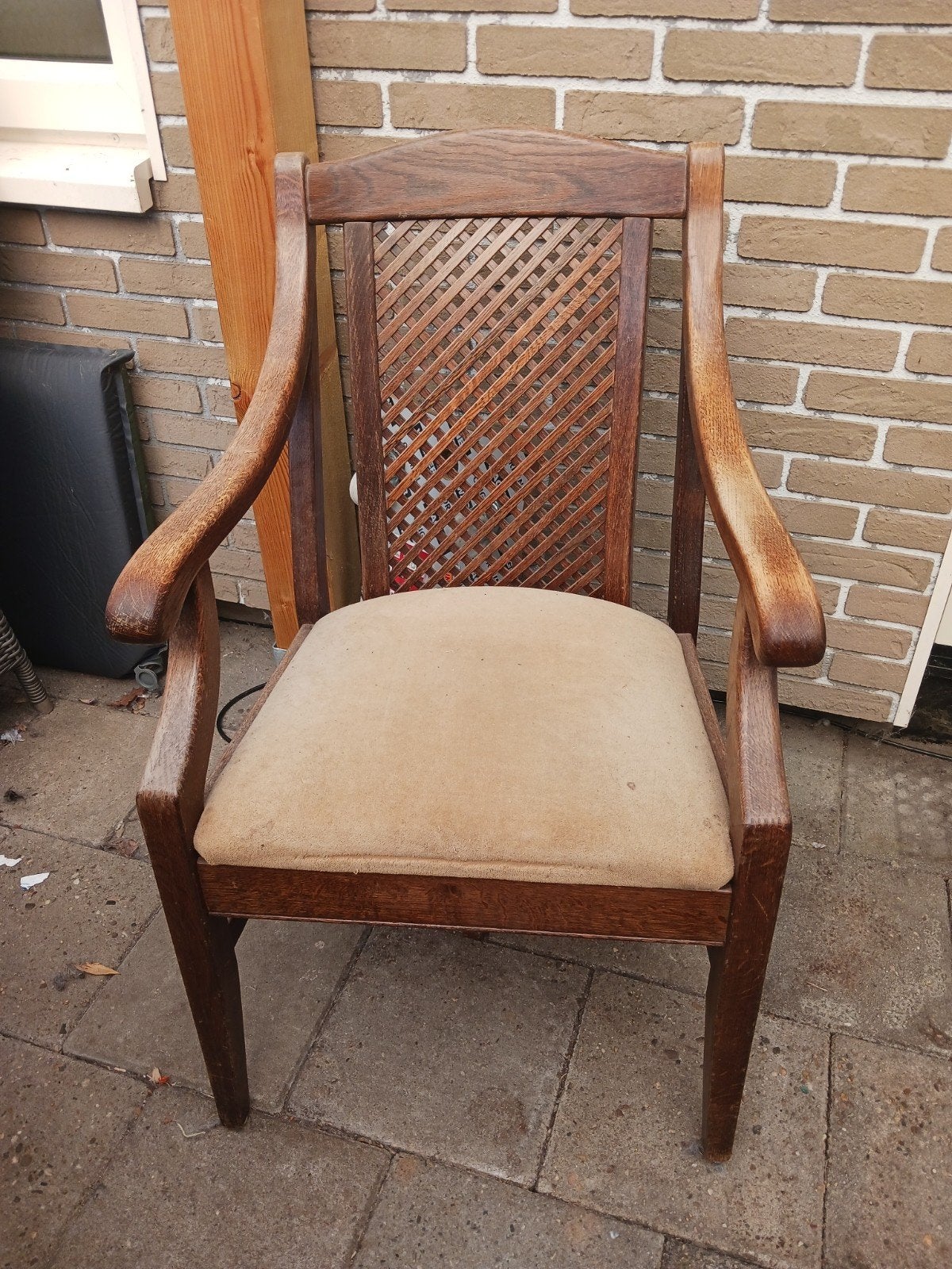 Vintage houten stoel met armleuningen, Ophalen