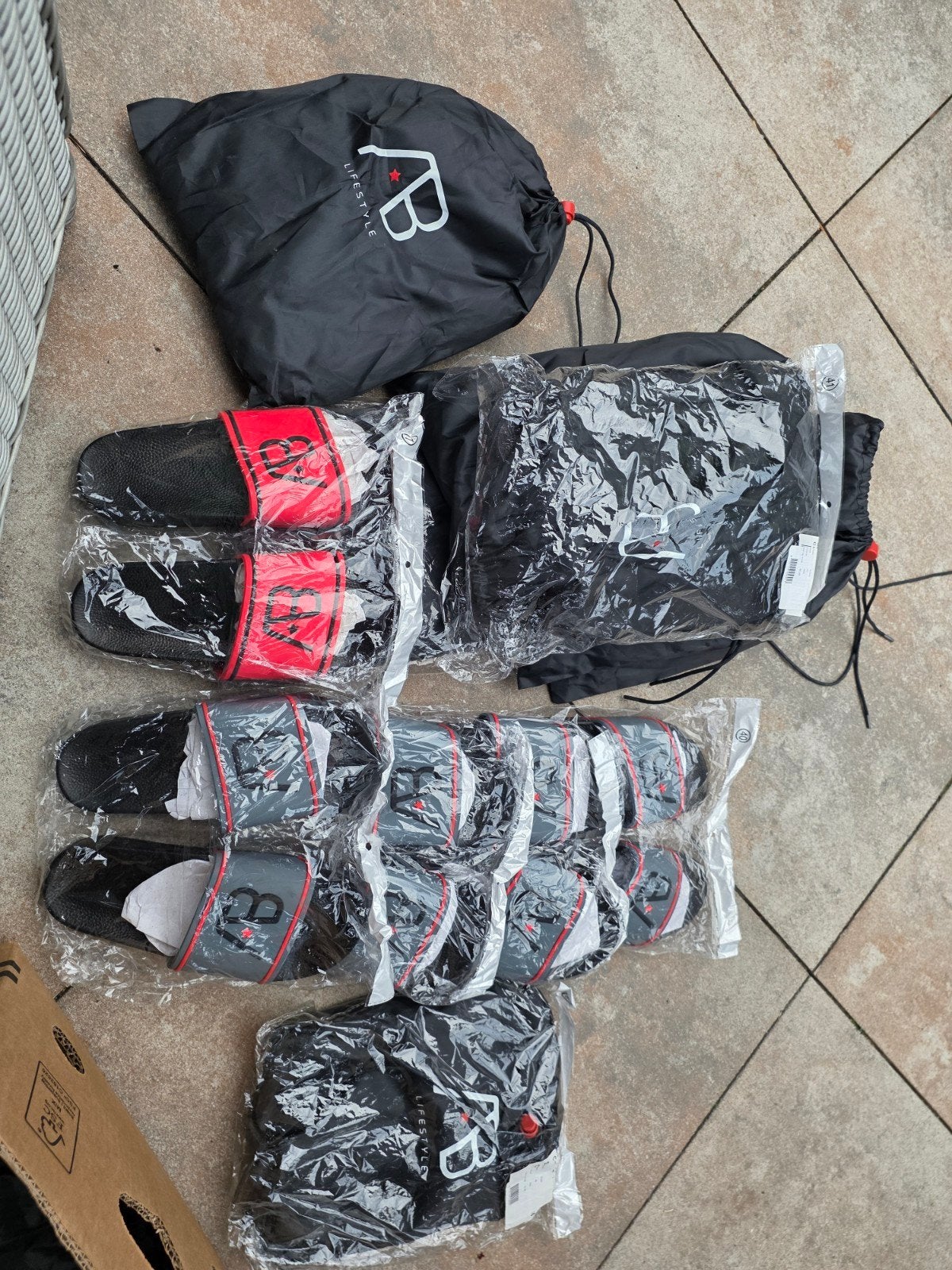 AB slippers, Ophalen of Verzenden, Zo goed als nieuw, Zwart
