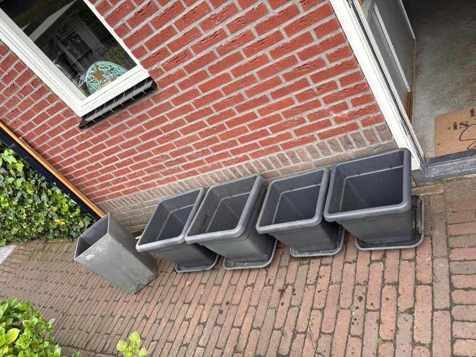 Set van 5 antracietgrijze kunststof bloempotten, Kunststof, Gebruikt, Vierkant, Binnen