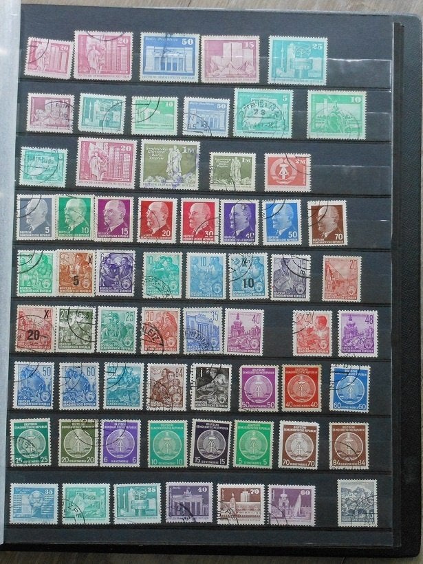 Kavel de-02 postzegels Oost Duitsland [DDR], Ophalen of Verzenden, DDR