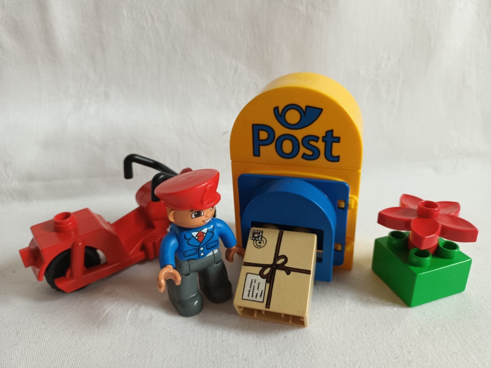 Duplo set 5638 Postbode met brievenbus post en motor, Ophalen of Verzenden, Zo goed als nieuw, Duplo, Complete set