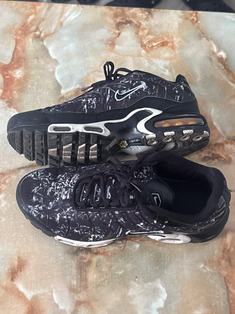 Nike TN, Kleding | Heren, Schoenen, Ophalen, Zo goed als nieuw, Zwart