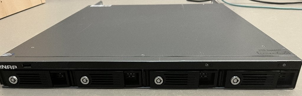 QNAP TS-469U-RP, 4x 2TB disks + 1 spare disk, Computers en Software, NAS, Ophalen of Verzenden, Gebruikt