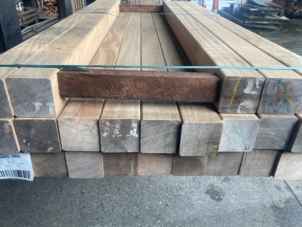 palen–balken- staanders-liggers-Hardhout/Piquia-95x95 mm, Ophalen, Palen, Nieuw, Hardhout