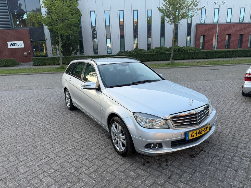 Mercedes-Benz C-Klasse 1.8 C180 CGI Estate AUT 2010 Grijs, Automaat, Achterwielaandrijving, 1800 kg, Zwart