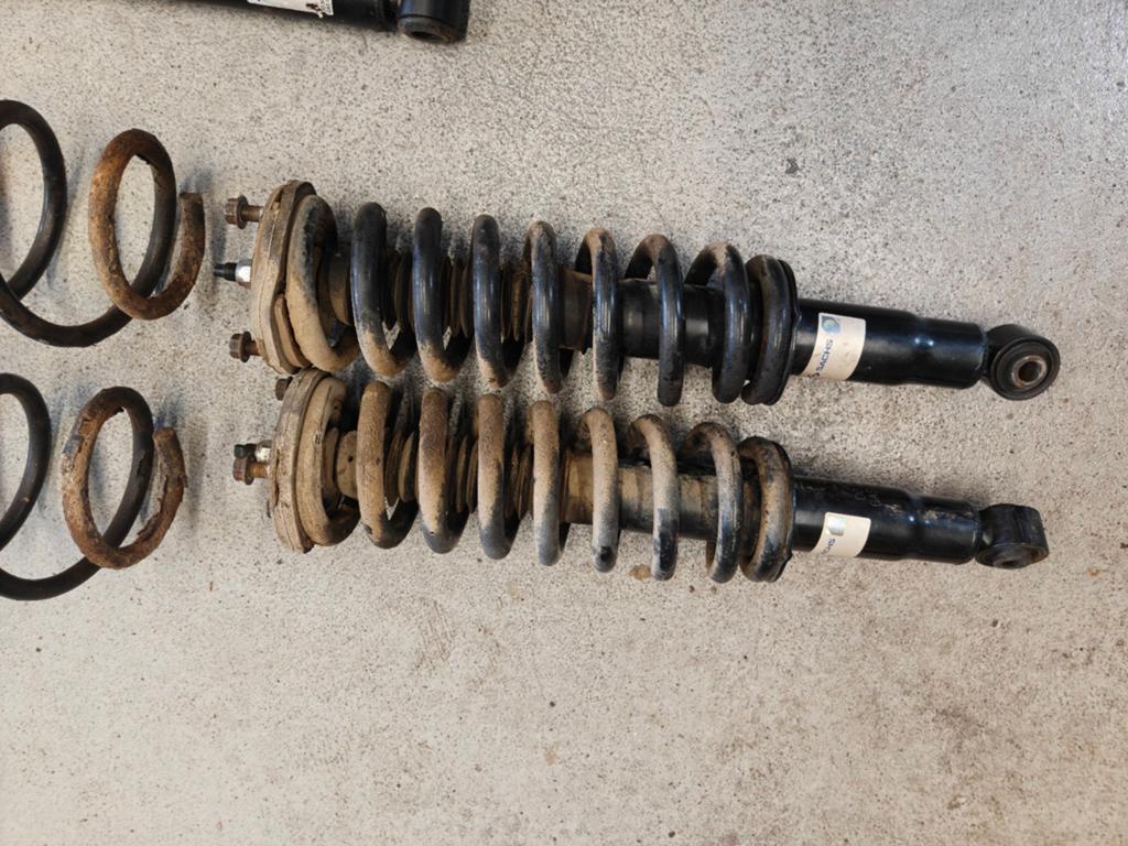 Toyota landcruiser 90 set veren en schokbrekers, Ophalen of Verzenden, Gebruikt, Toyota