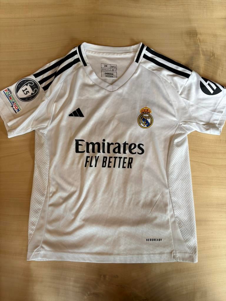 Mbappé voetbaltenue Real Madrid, nr 9, Maat XS of kleiner, Ophalen of Verzenden, Zo goed als nieuw, Set