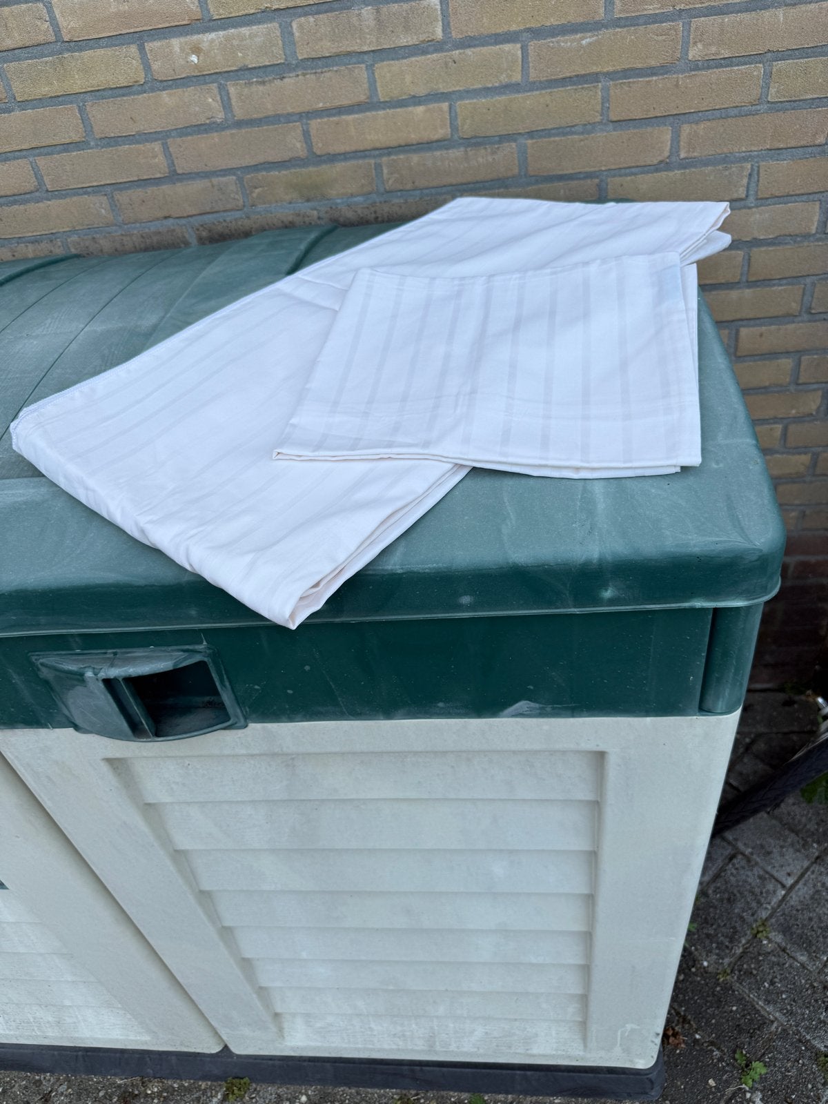Partij 1-persoons dekbedovertrek met sloop, Ophalen, Gebruikt, Eenpersoons, Beige