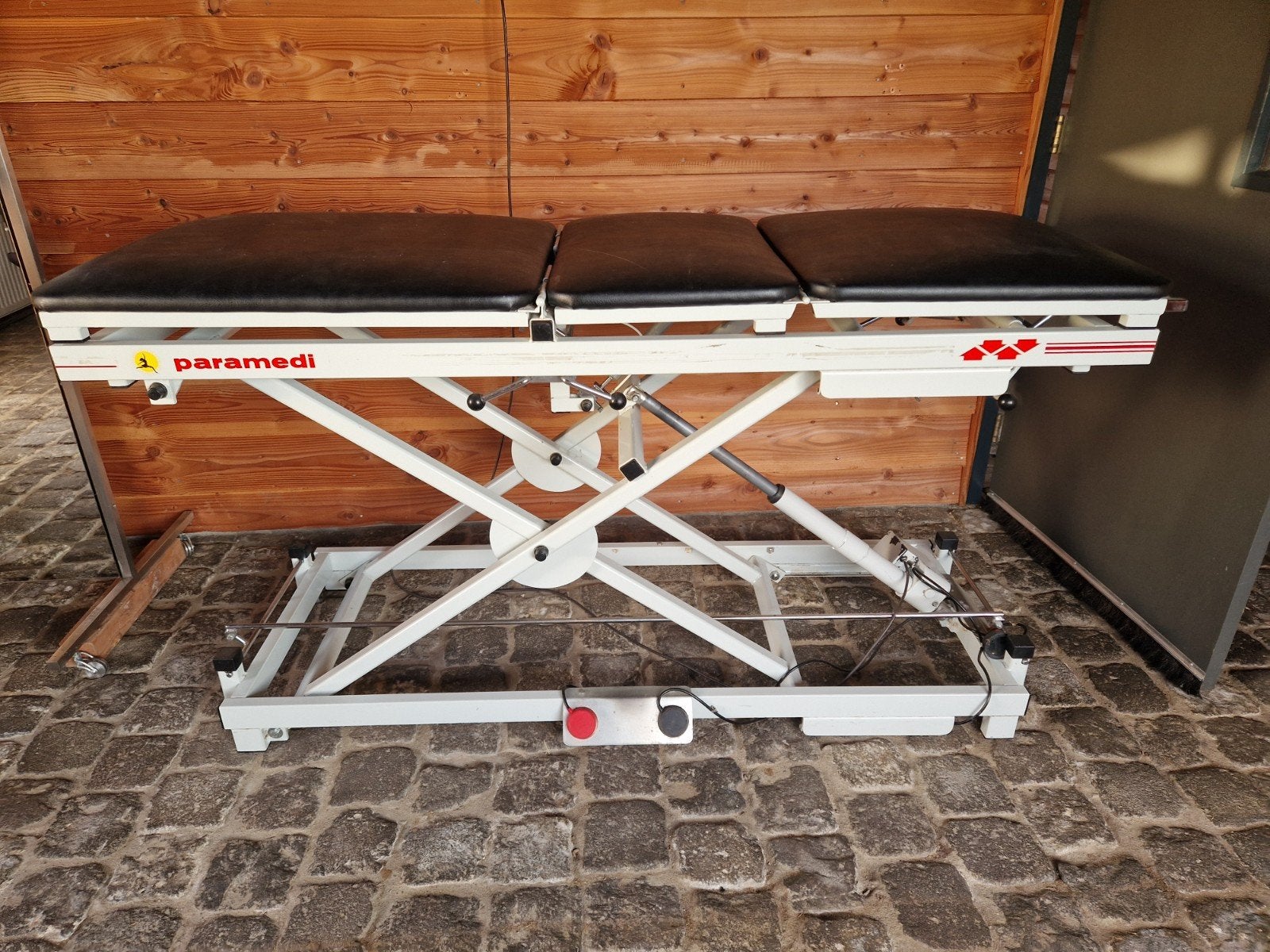 Paramedi professionele behandeltafel, Sport en Fitness, Ophalen, Gebruikt, Massagetafel