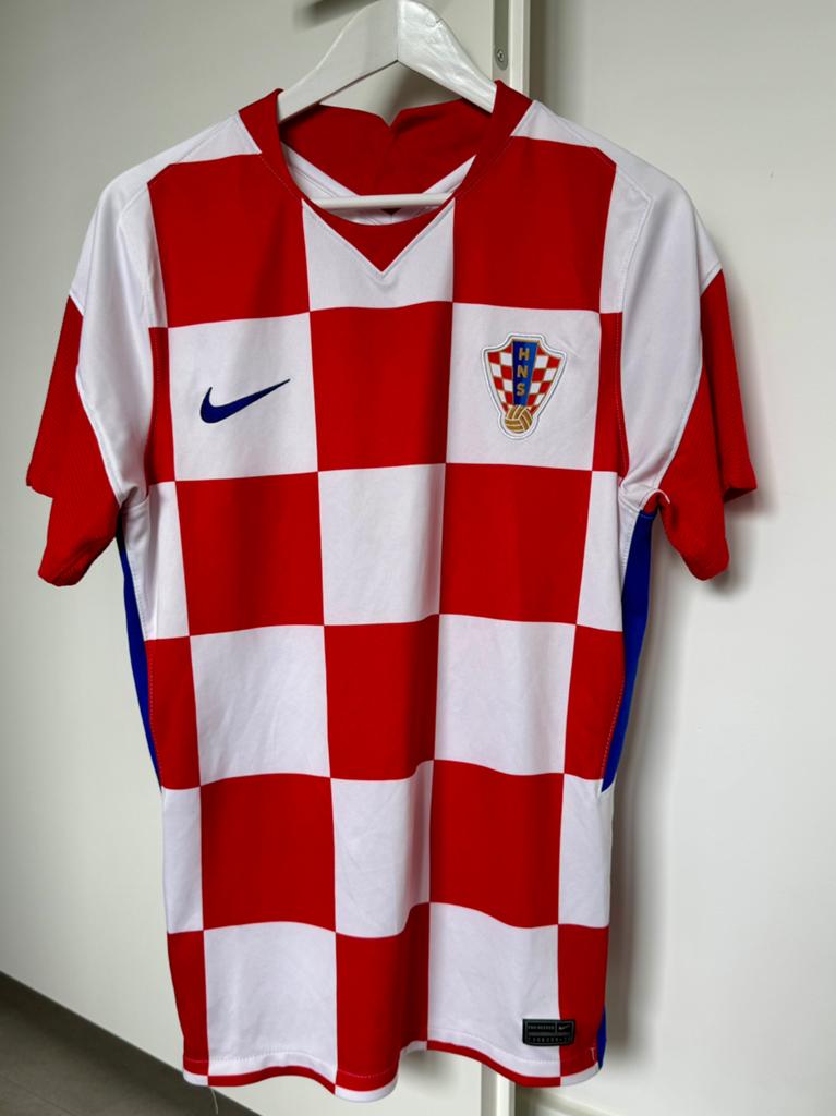Kroatie Croatia 2020 - 2021 Home voetbal shirt Nike maat M, Sport en Fitness, Voetbal, Maat M, Ophalen of Verzenden, Zo goed als nieuw