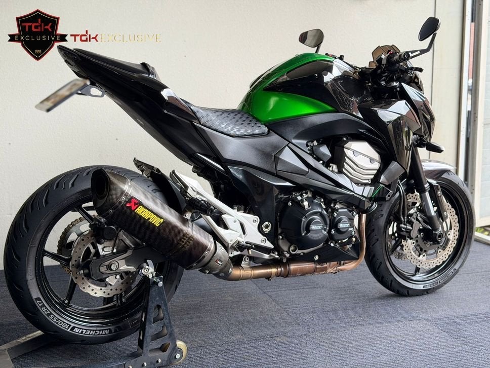 KAWASAKI Z800 E 35KW A2 BOMVOL! AKRAPOVIC Z 800 Z800E, Motoren, 4 cilinders, Bedrijf, 806 cc, Minimaal motorrijbewijs A2