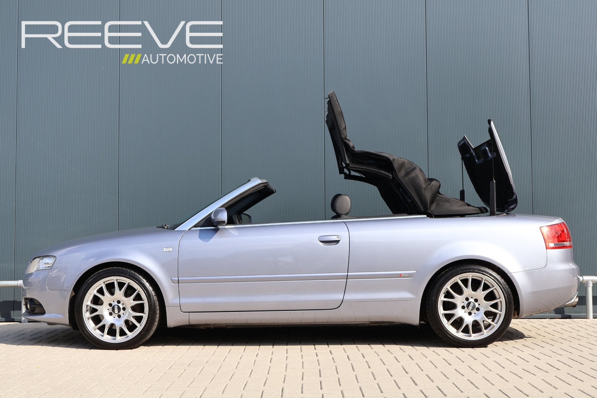 Audi A4 Cabriolet 2.0 TFSI S-Line Exclusive Automaat 200pk |, Auto's, 4 cilinders, 4 stoelen, A4, Leder