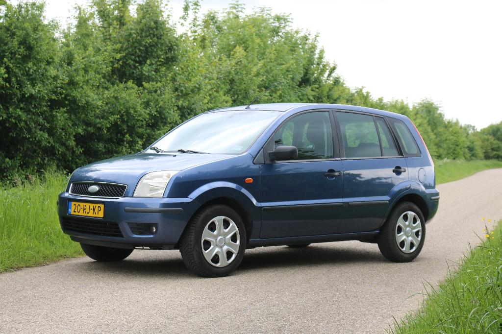 Ford Fusion 1.4 16V Futura - Airco, nieuwe apk & grote beurt, Auto's, Ford, Voorwielaandrijving, 15 km/l, 40 €/maand, Blauw