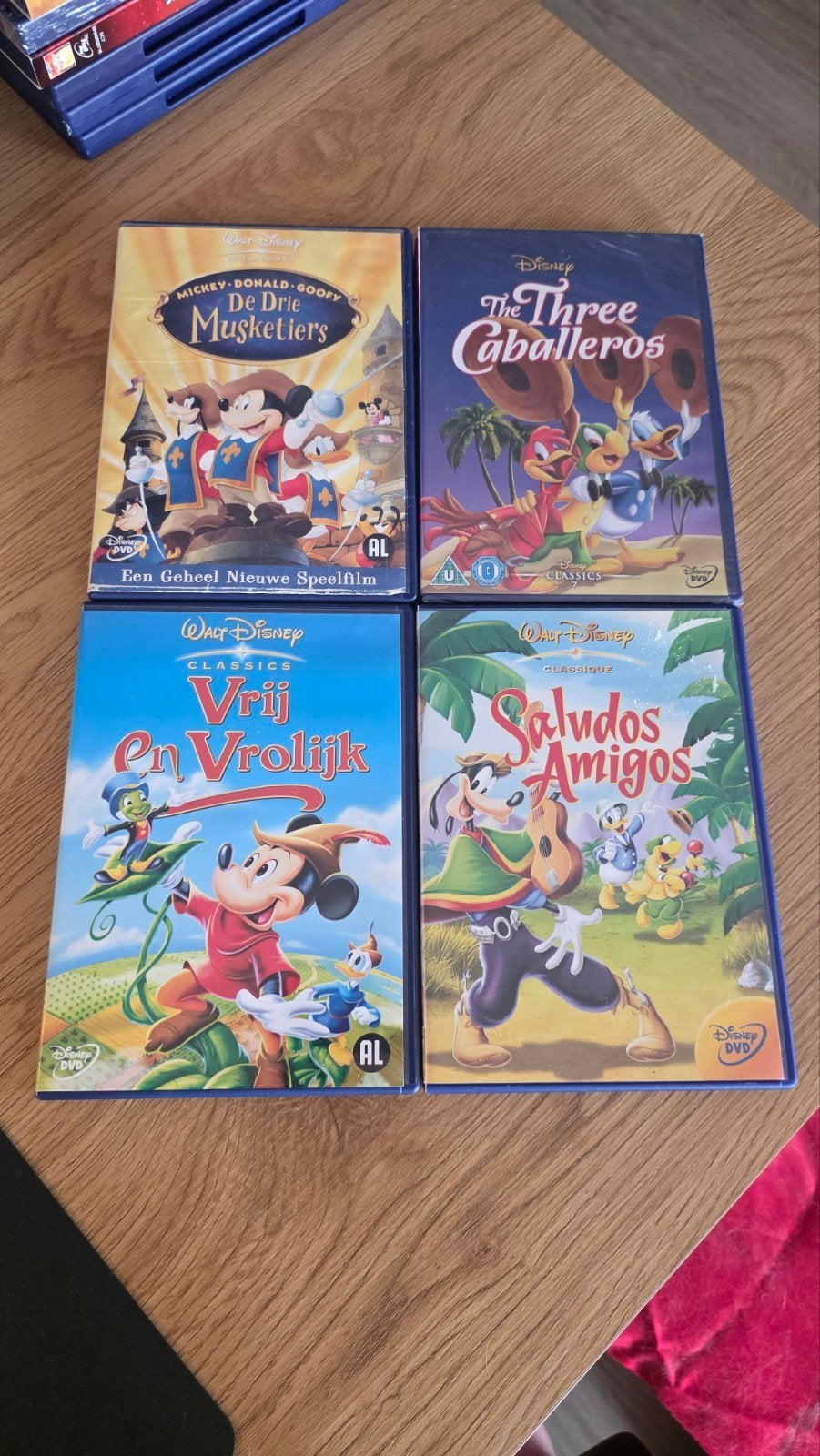 Mickey en vriendjes - 4 Disney DVD's, Gebruikt, Tekenfilm, Nederlands, Ophalen of Verzenden
