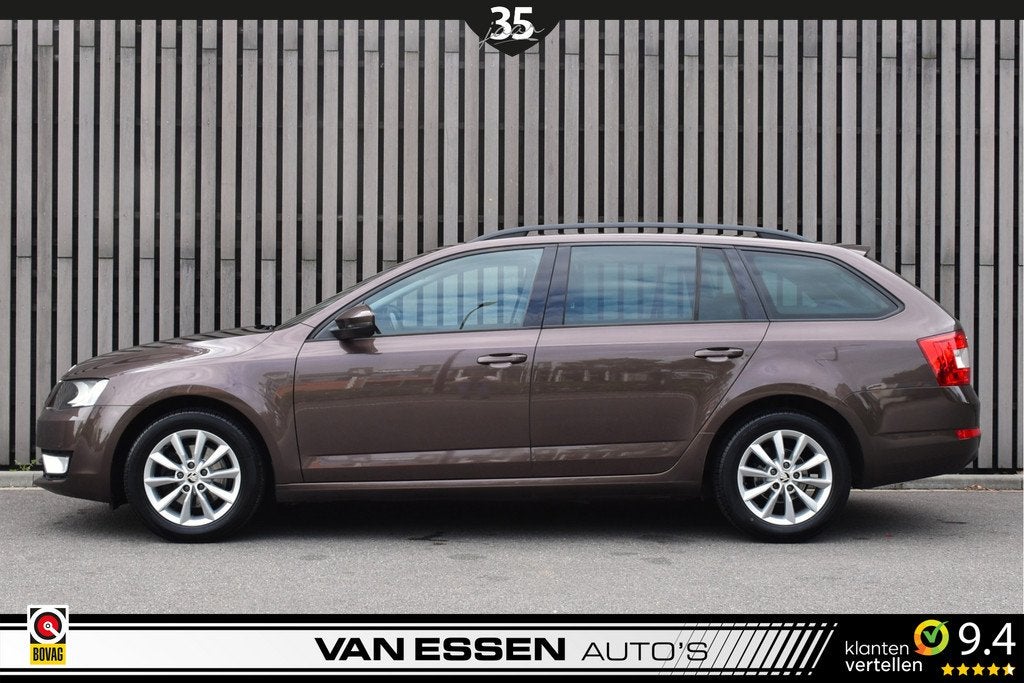 Skoda Octavia Combi 1.0 TSI Greentech Style Business Navigat, Auto's, Voorwielaandrijving, Gebruikt, Bruin, 49 €/maand