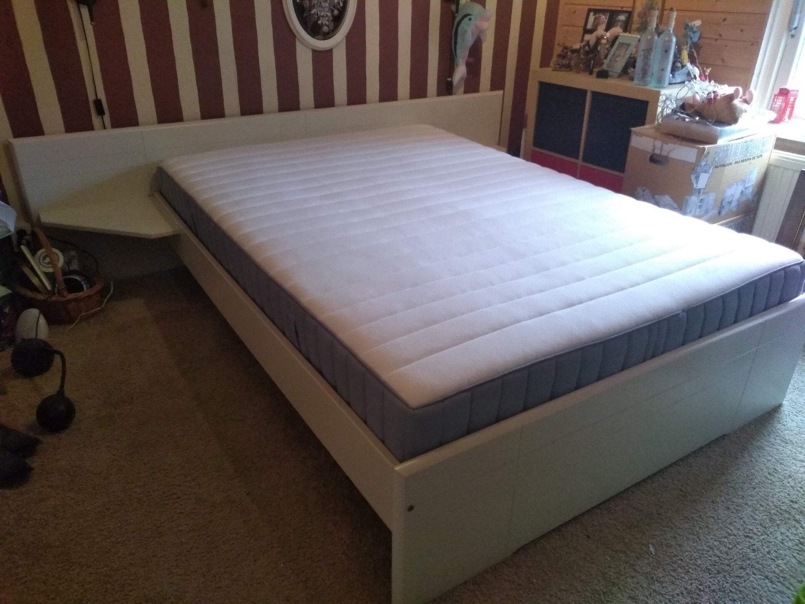 Bed 140x200 cm met matras, in goede staat, Ophalen of Verzenden