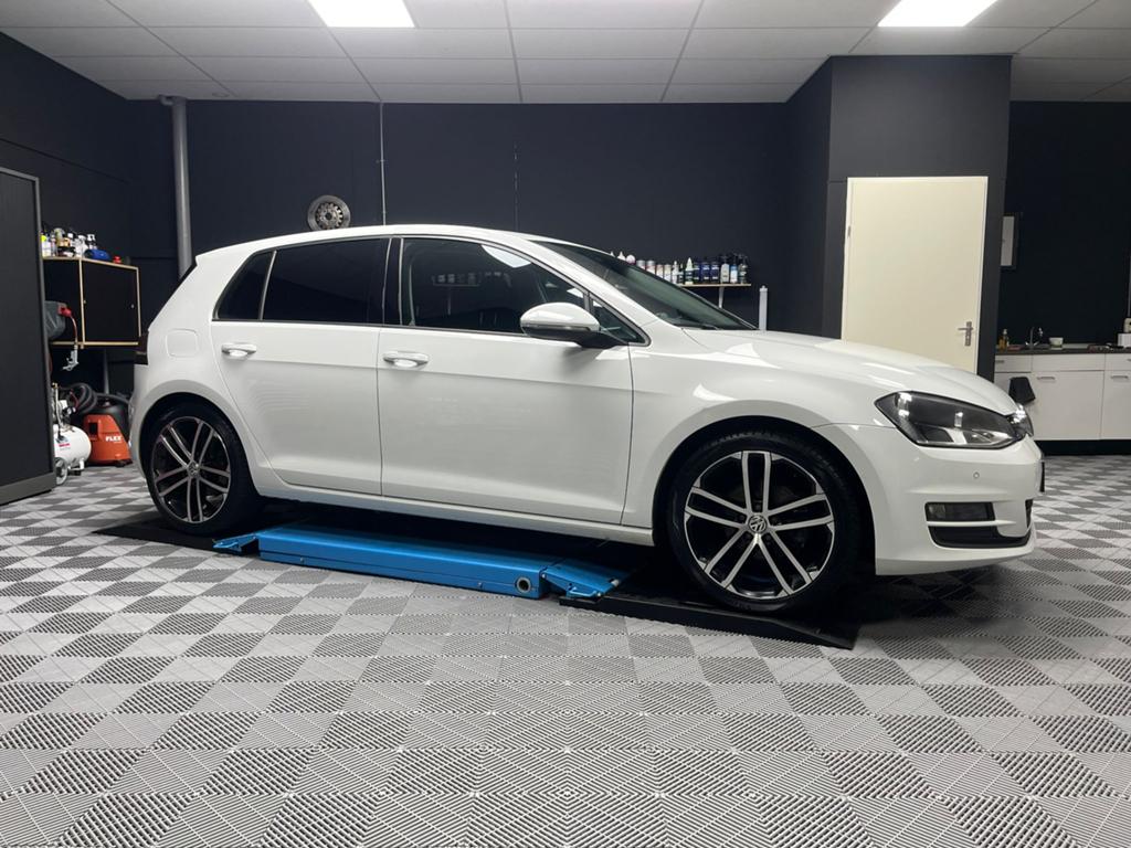 Volkswagen Golf 1.0 TSI 85KW Variant Dsg-7 2017 Wit, Auto's, Volkswagen, Zwart, 620 kg, Origineel Nederlands, Stationwagon