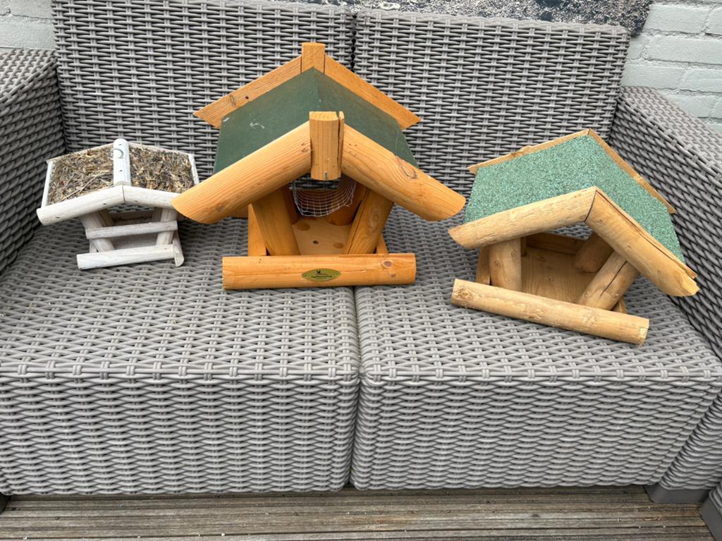 Nieuwe vogelhuisjes met een klein gebrekje., Dieren en Toebehoren, Vogels | Hokken en Kooien, Ophalen of Verzenden, Zo goed als nieuw
