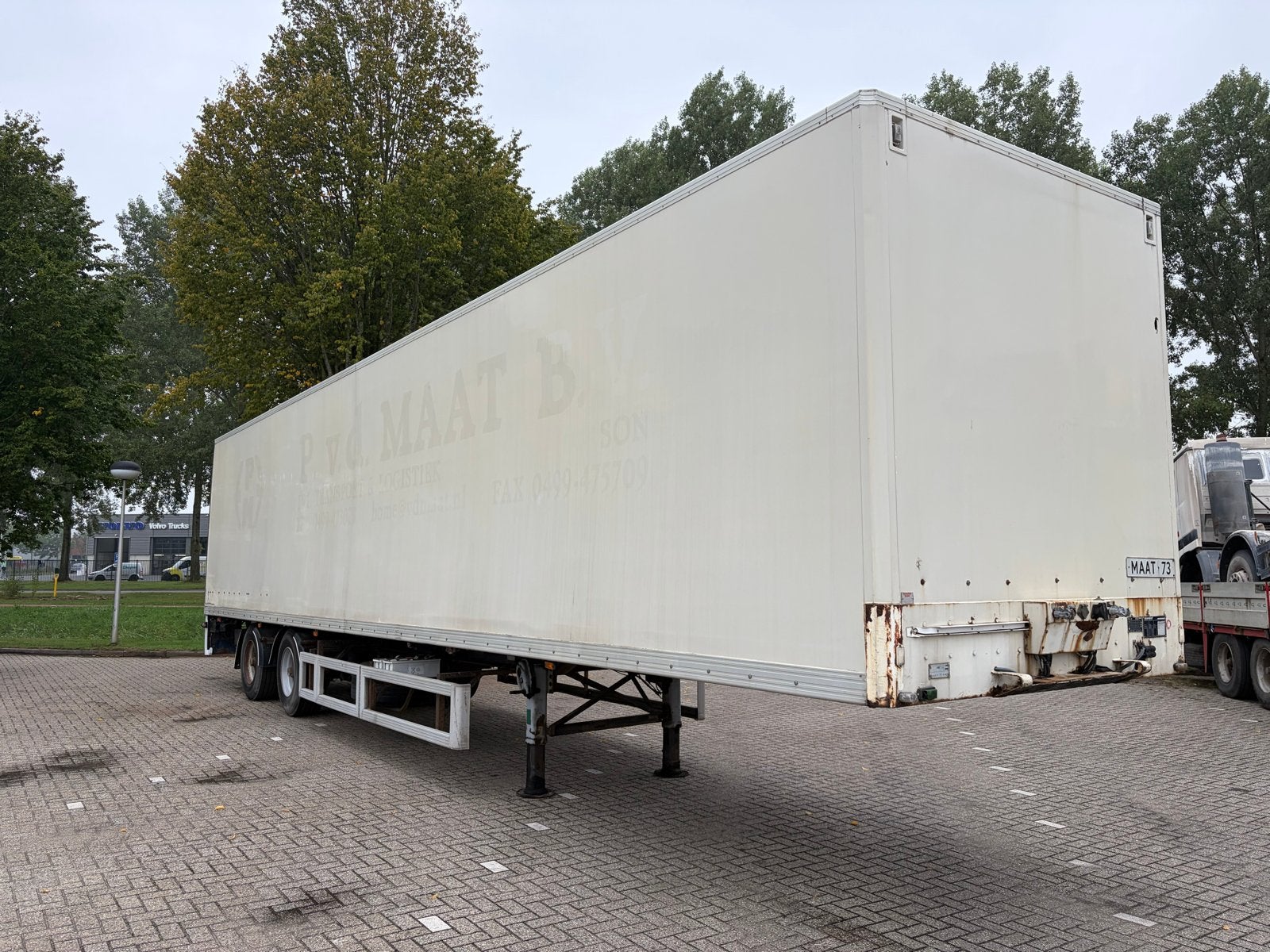 Opslagtrailer lekvrij met laadklep, Ophalen