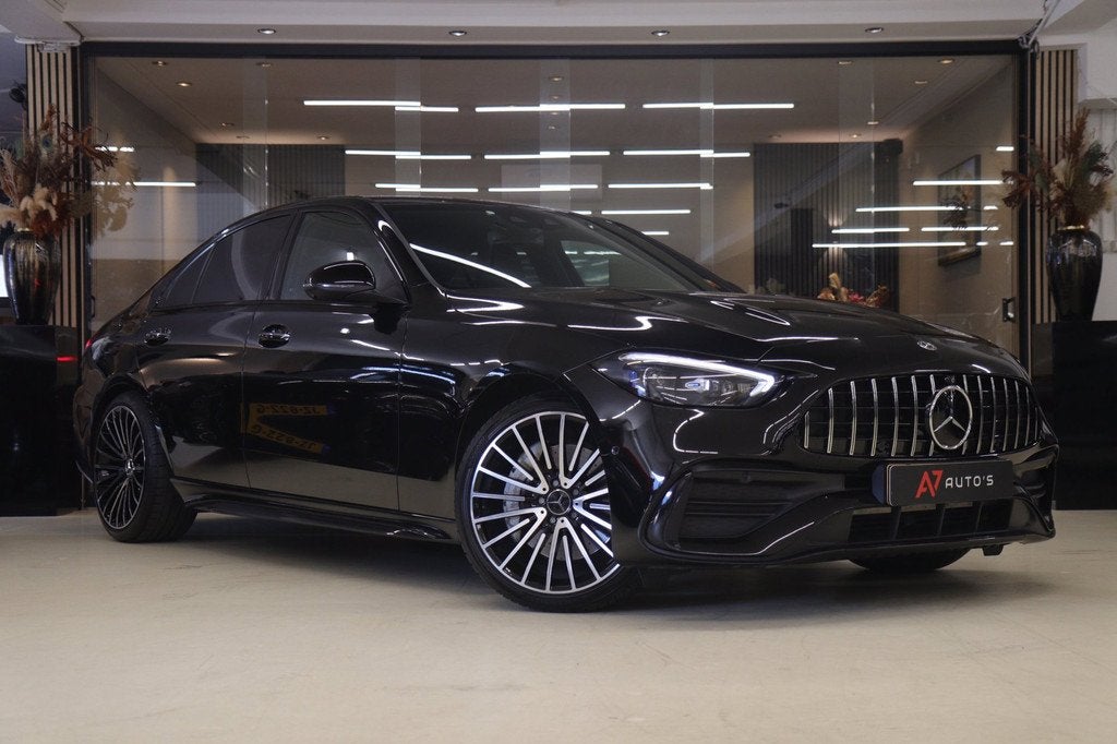 Mercedes-Benz C-klasse 300 AMG/KEYLESS/SFEERVER/MEMORY/360CA, Auto's, Mercedes-Benz, Automaat, 4 cilinders, Zwart, Bedrijf